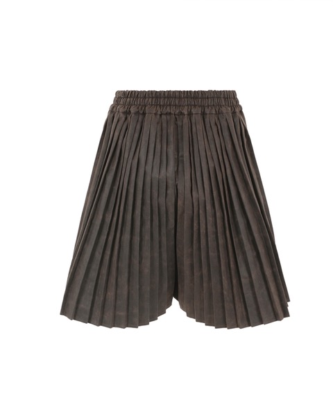 Trunk Pleated Shorts