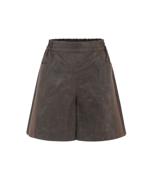Trunk Pleated Shorts