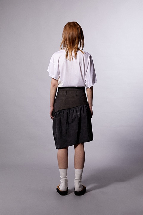 Black Exposed Pocket Layered Skirt